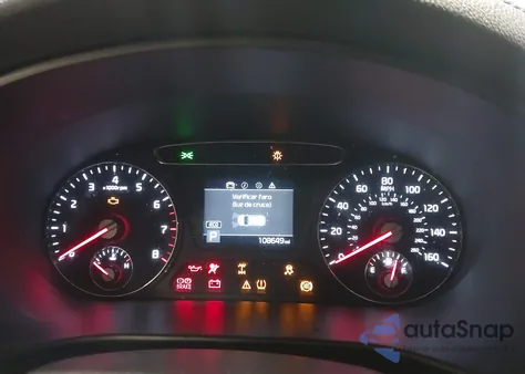 2019 Kia Sorento 2.4L Lx z USA, uszkodzony, nr VIN 5XYPGDA31KG591141